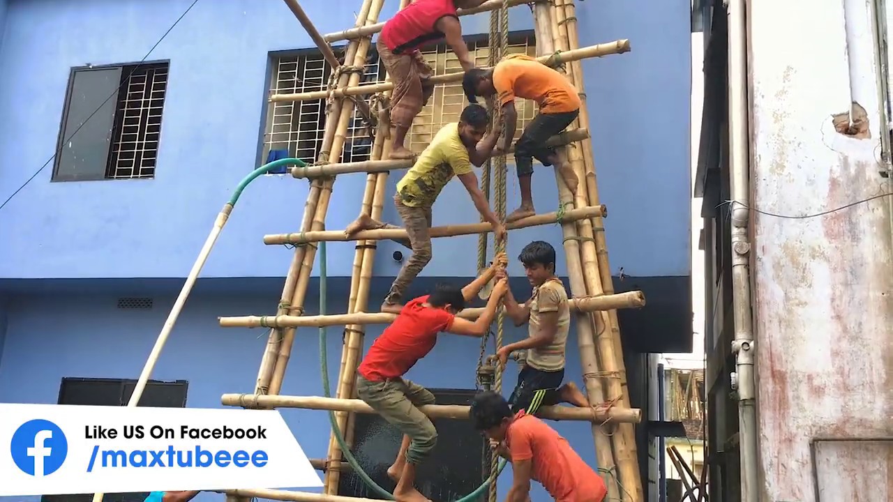 বাড়িতে গিয়ে টিউবওয়েল বসানো হয়